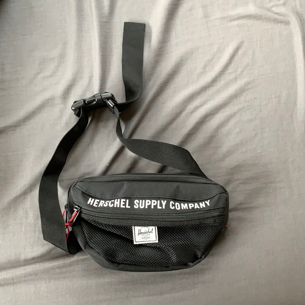 Hershel Concert Fanny Pack